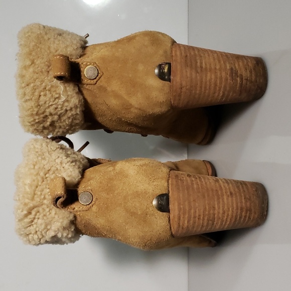 UGG Australia Analise Lace Up Heeled Boots Size 8.5 - Picture 6 of 16